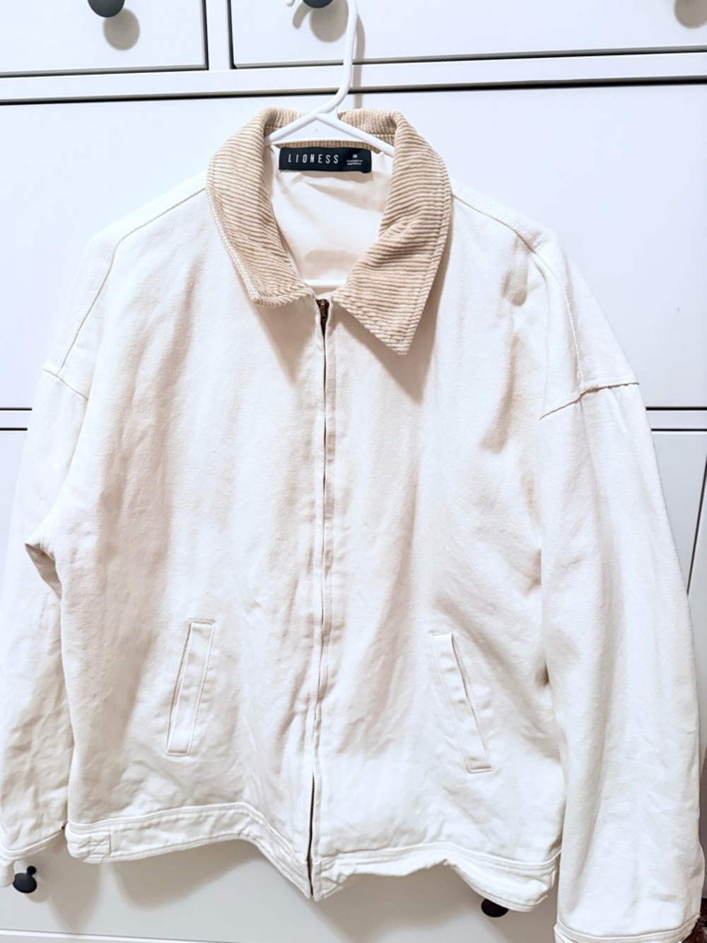 Lioness Cream Zip-Front Jacket with Tan Corduroy Collar - Picture 2 of 6
